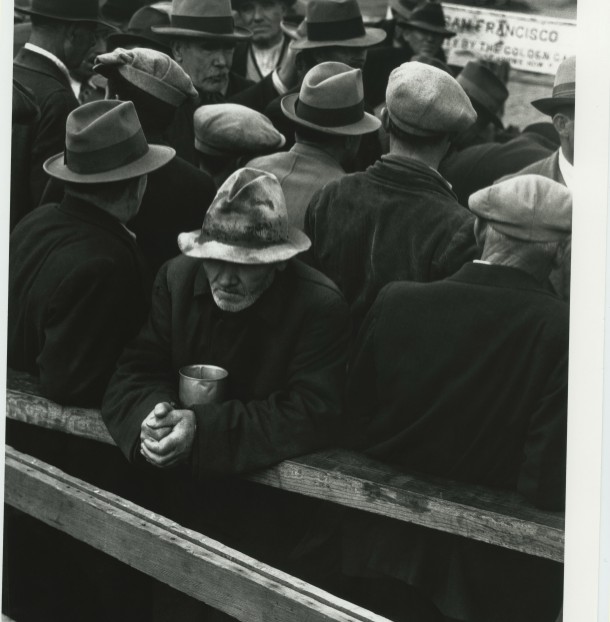 “White Angel Breadline,” San Francisco, California, 1933. Photo: Dorothea Lange