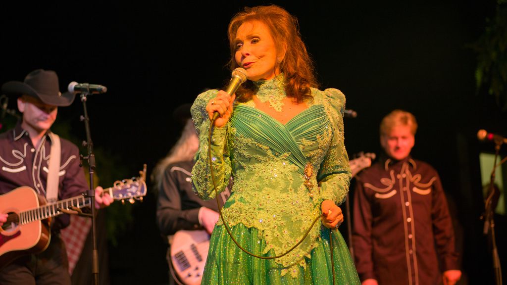 Loretta Lynn performing at Hurricane Mills