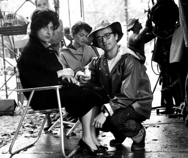 THE FUGITIVE KIND, Anna Magnani and director Sidney Lumet on-location, 1959
