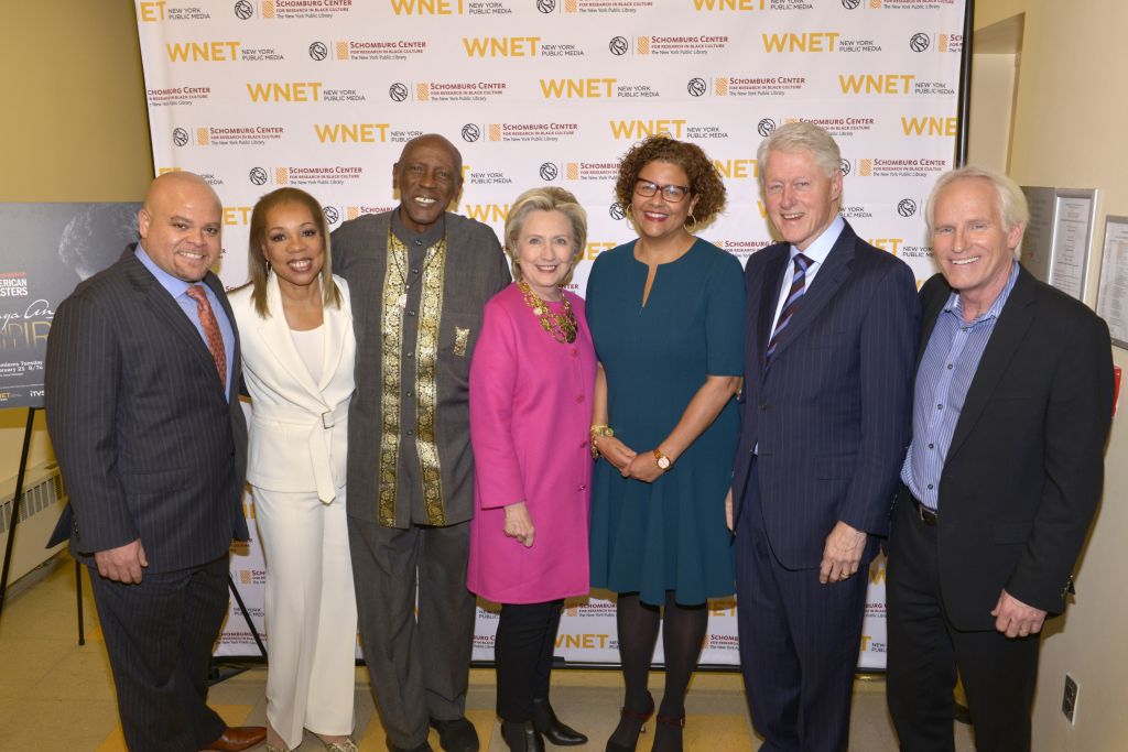 Colin Johnson, Rita Coburn Whack, Louis Gossett, Jr., Sec. Clinton, Elizabeth Alexander, Pres. Clinton, and Bob Hercules. Photo Credit: Joseph Sinnott/©2017 WNET