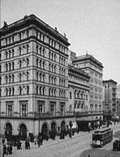 The original Metropolitan Opera House