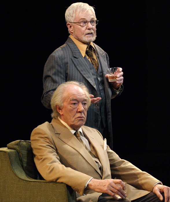 SIR MICHAEL GAMBON as Hirst and SIR DEREK JACOBI as Spooner in Harold Pinter’s No Man's Land. Photo Catherine Ashmore.