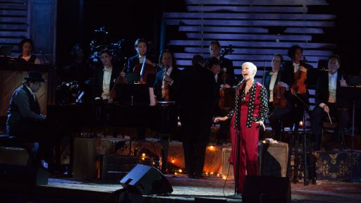 Annie Lennox live