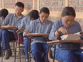 tibetans-exile-post08-school