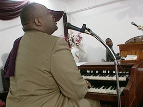 cogic-post12-thurstonorgan