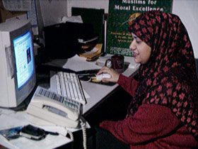 ramadanmoon-post05-callcenter