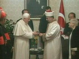 pope-turkey-post02-gift