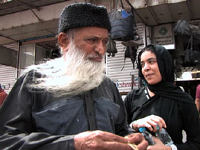 post05-pakistan-edhi