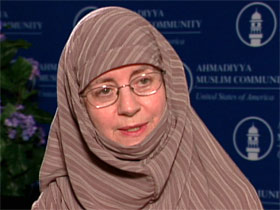 Saliha Malik, National President, Ahmadiyya Muslim Community USA Women's Auxiliary