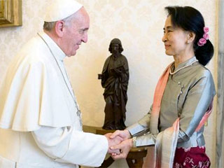 1709-pope-aung-san-suu-kyi-320