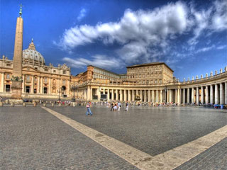 1709-vatican-spying-320