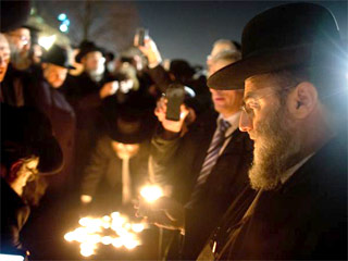 1711-kristallnacht-germany-320