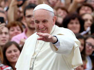 pope-denounce-killings-NEWS-sm