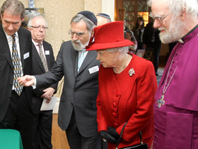 Rabbi Jonathan Sacks with Queen Elizabeth and former Archbishop of Canterbury Rowan Williams