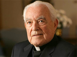 theodore-hesburgh-obit-320