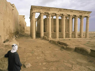 isis-destroys-historic-sites-320