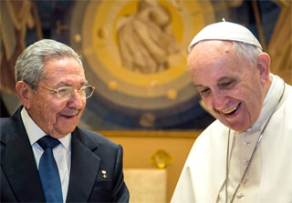 pope-francis-meets-castro-320