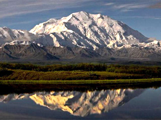 obama-visits-alaska-320