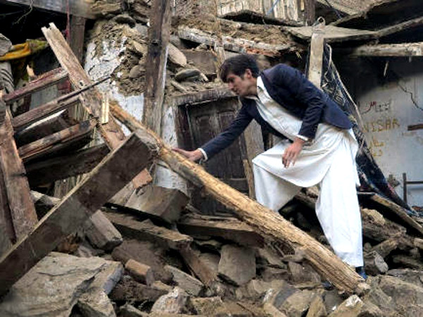 pakistan-afhan-earthquake-600